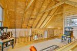 Open loft with vaulted ceilings 